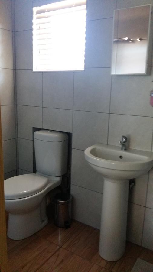 Babbling Brook B&B Closes At Half Past Eight Empangeni Exterior foto